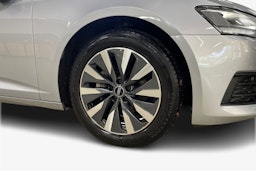 Harmaa Audi A6 2023 kuva 11.