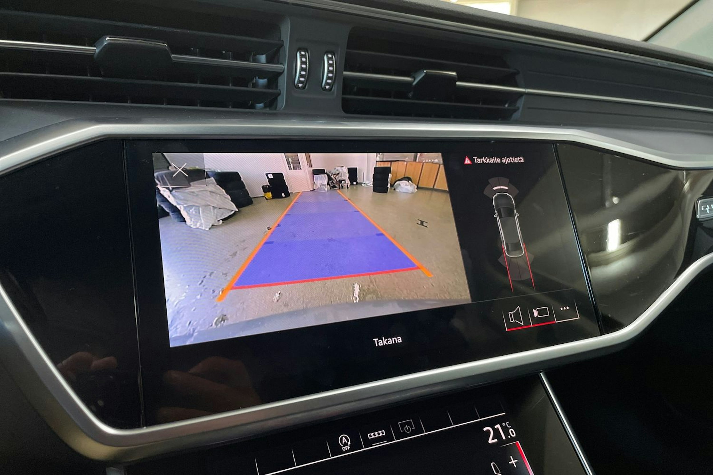 Harmaa Audi A6 2023 kuva 22.