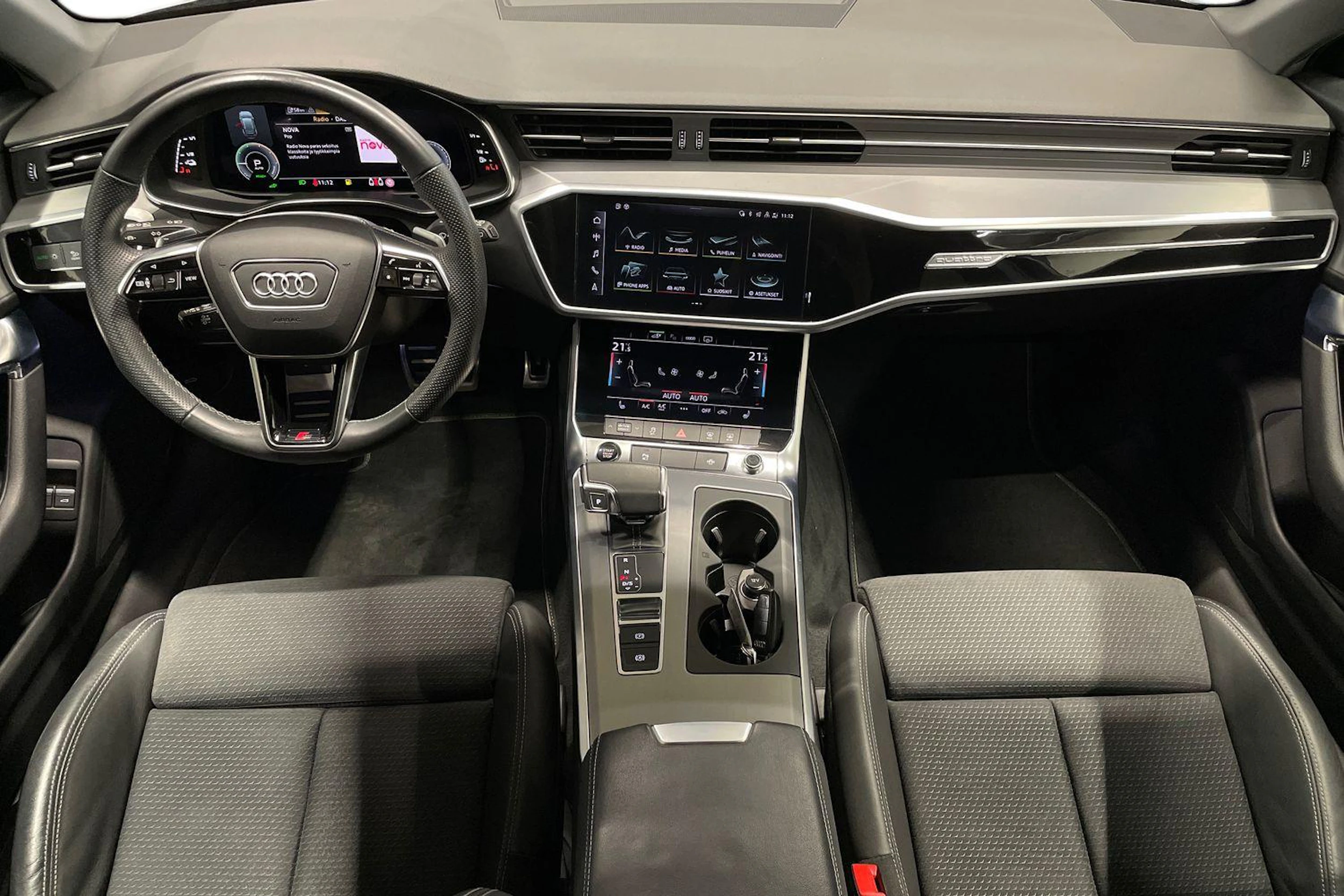 Harmaa Audi A6 2023 kuva 7.