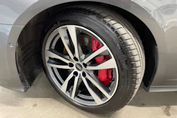 Harmaa Audi A6 2023 kuva 10.