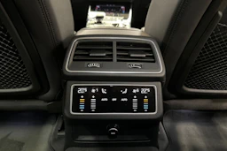 harmaa Audi A6 2023 kuva 13.