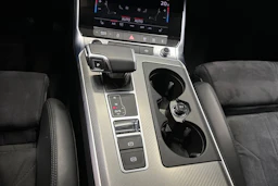 harmaa Audi A6 2023 kuva 22.