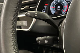 harmaa Audi A6 2023 kuva 25.