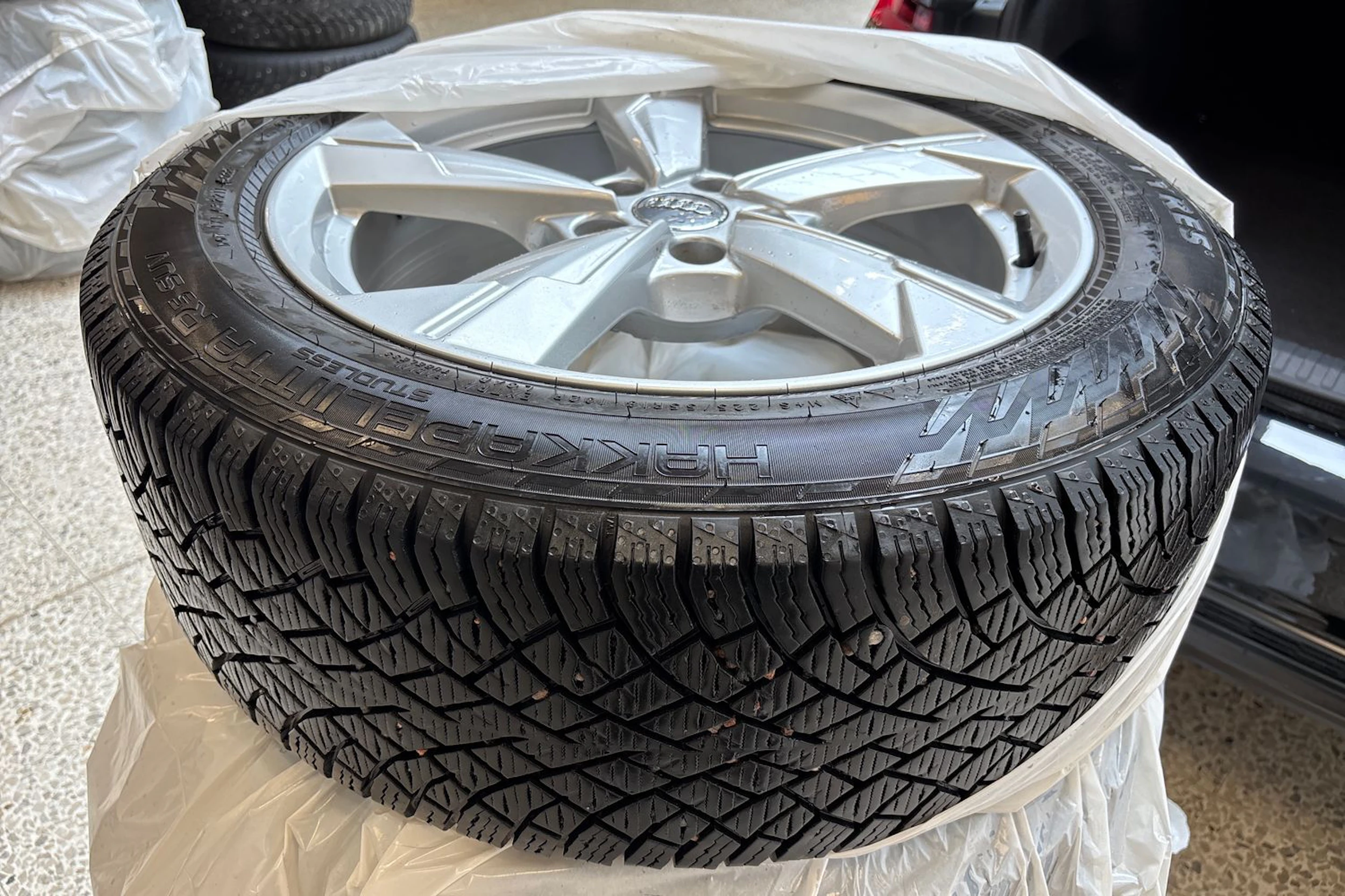 met. musta Audi A6 2023 kuva 11.