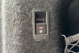 musta Audi A6 2023 kuva 16.