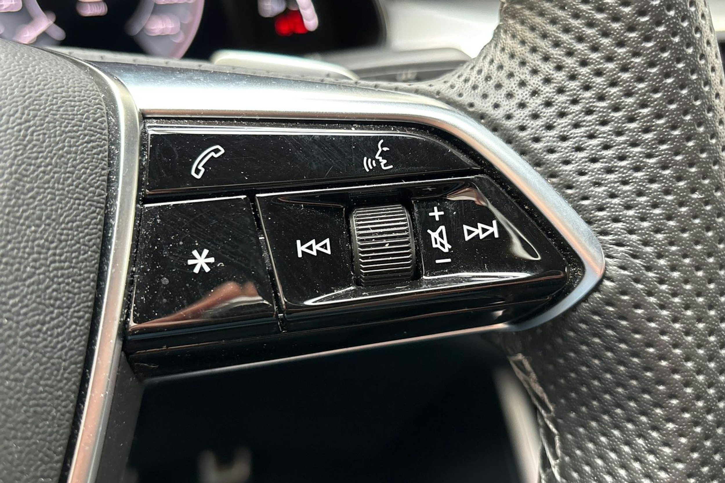 musta Audi A6 2023 kuva 23.