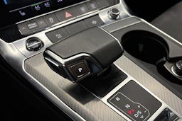 valkoinen Audi A6 2023 kuva 30.