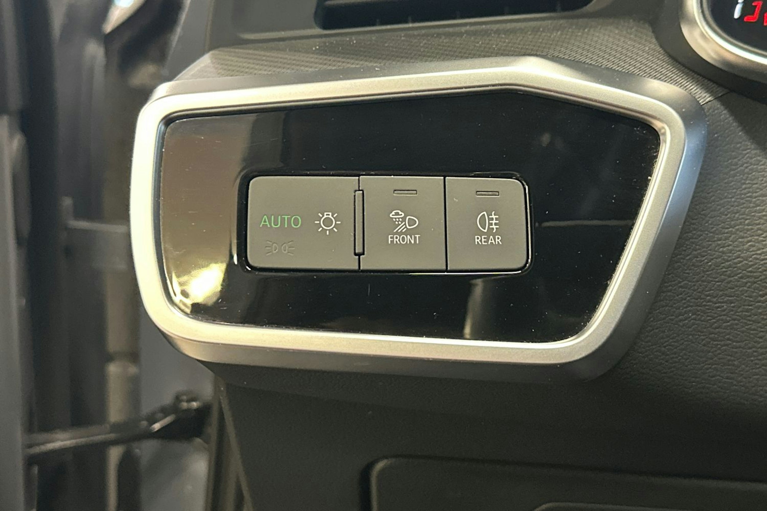 harmaa Audi A6 2023 kuva 26.