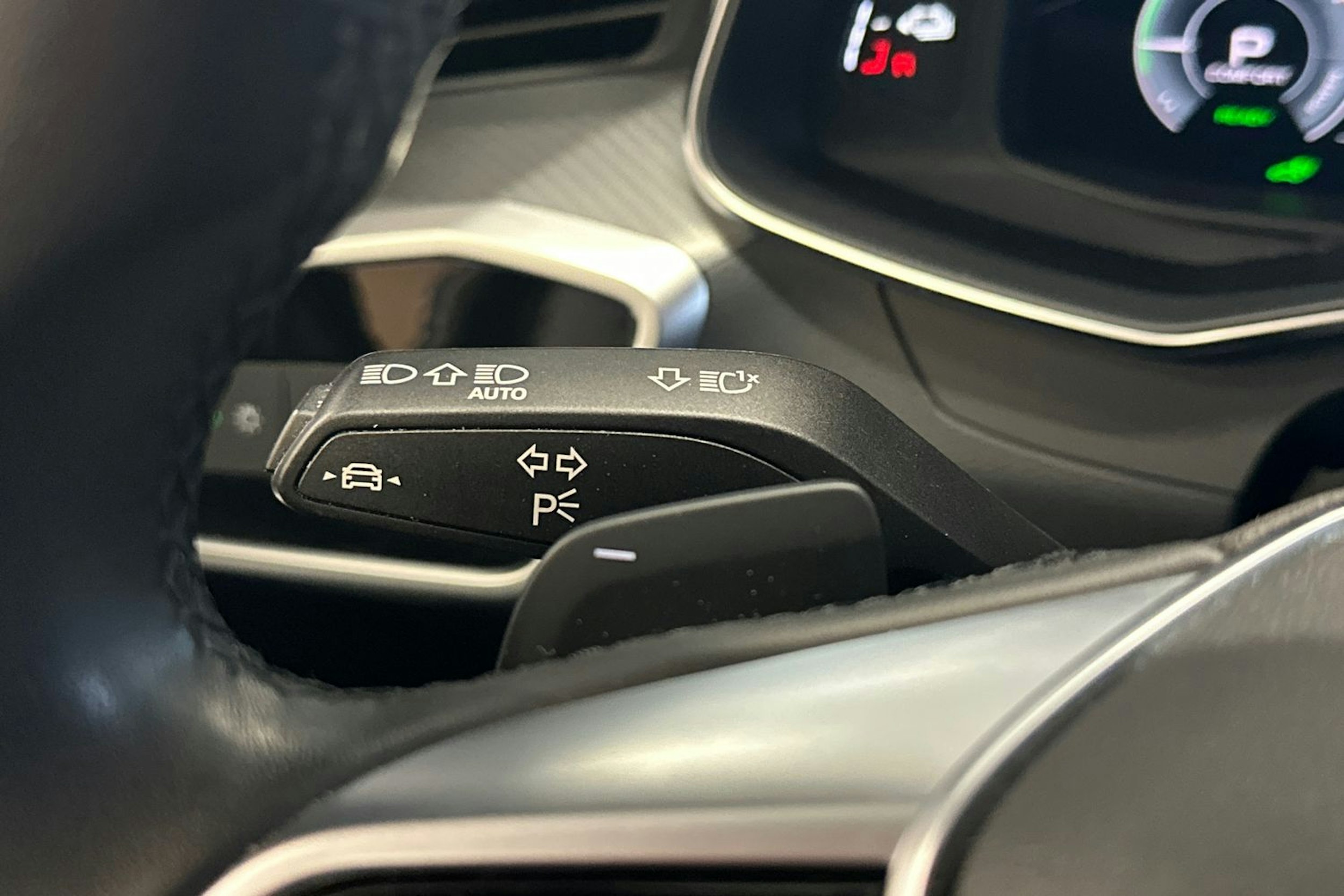 harmaa Audi A6 2023 kuva 30.