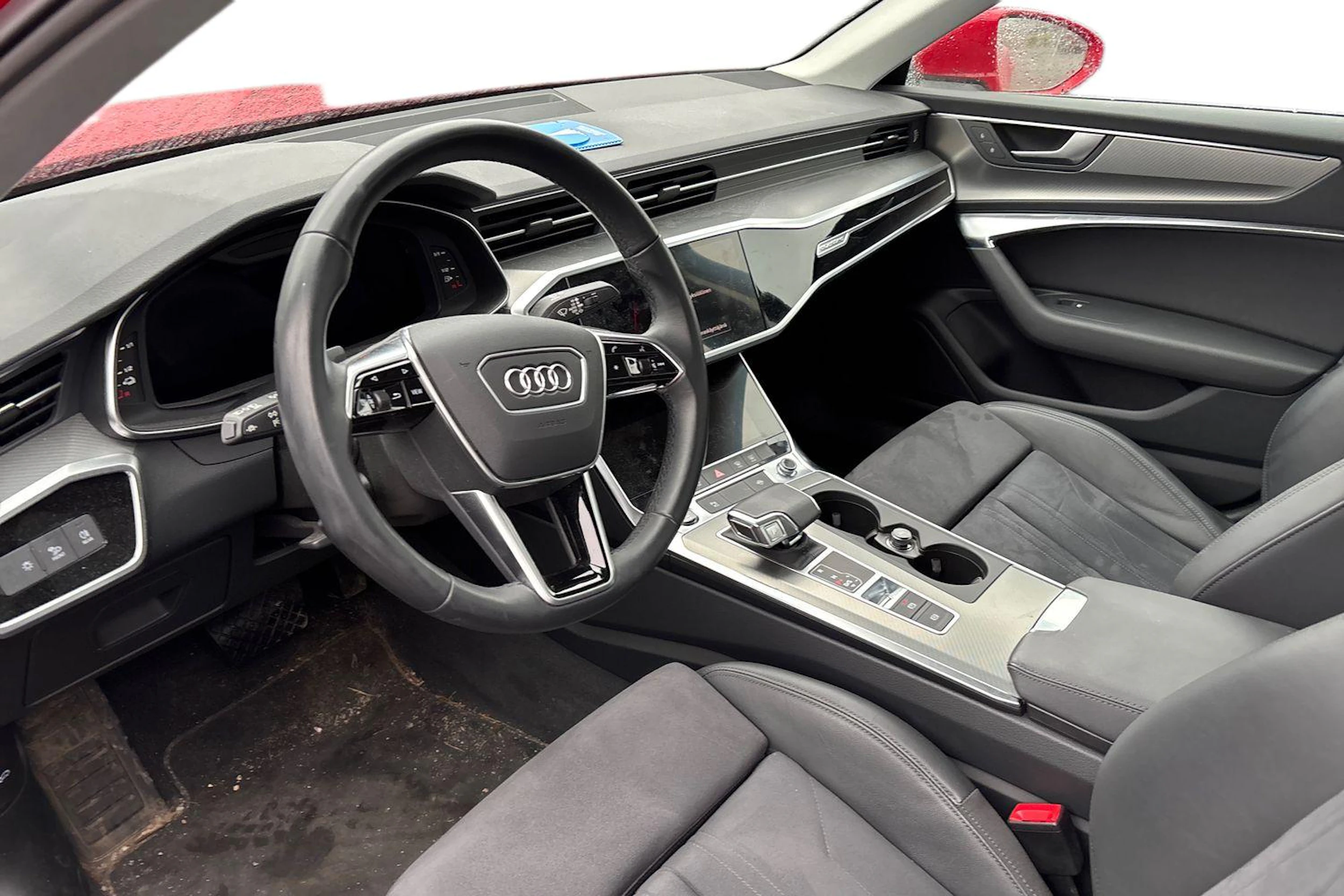 punainen Audi A6 2023 kuva 3.