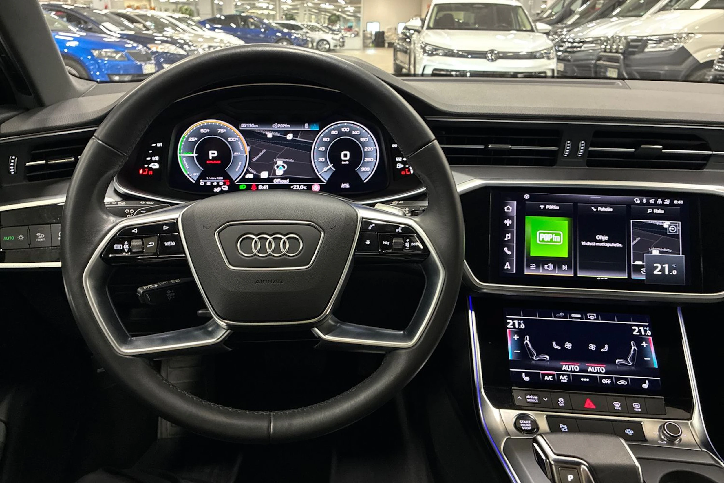 musta Audi A6 2023 kuva 11.
