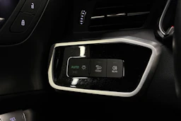 musta Audi A6 2023 kuva 18.