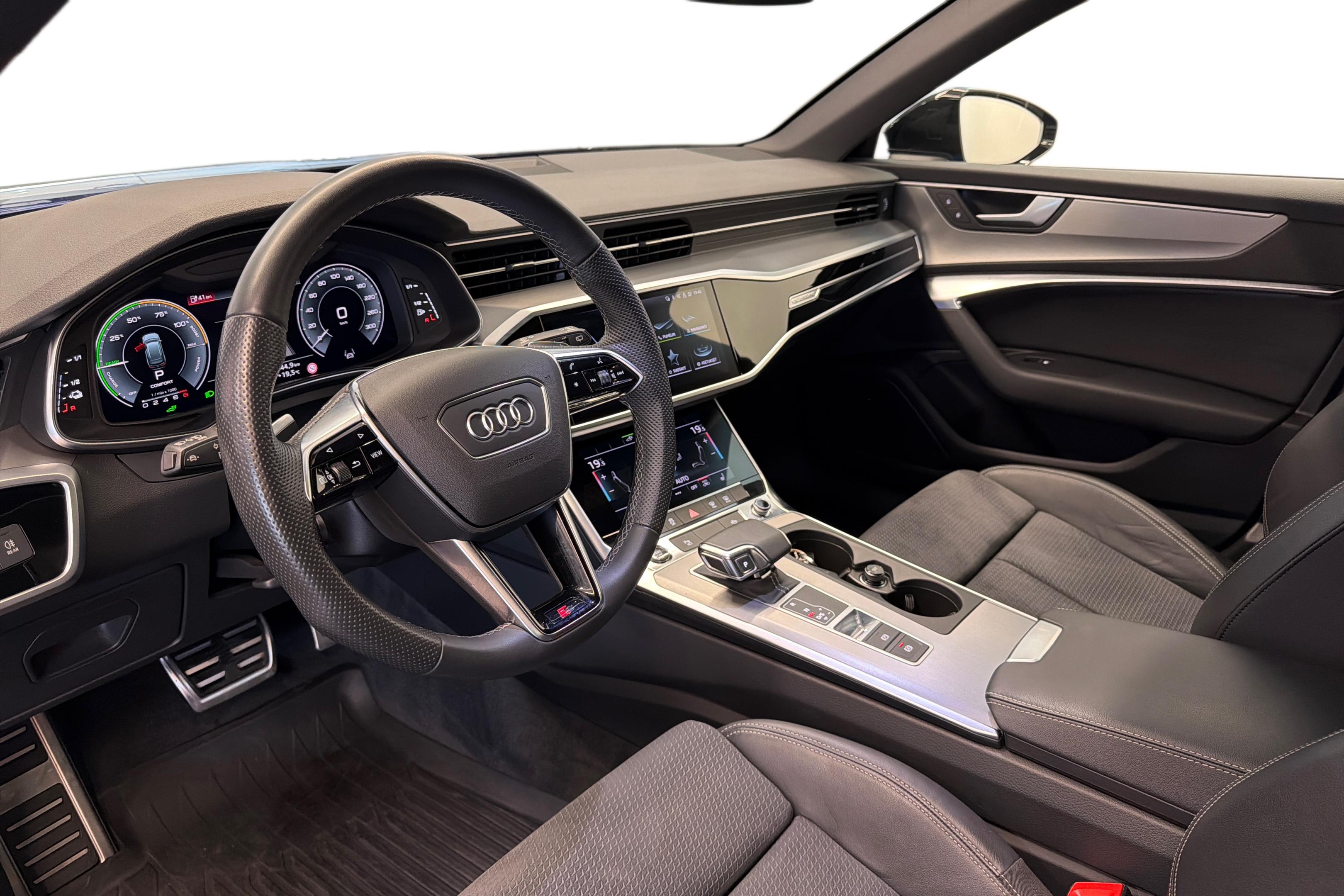 Audi A6 2023, photo 6/35