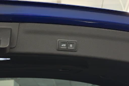 sininen Audi A6 2023 kuva 12.