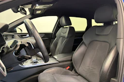 sininen Audi A6 2023 kuva 13.