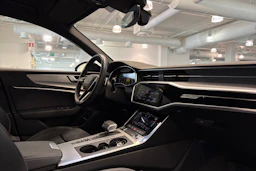 sininen Audi A6 2023 kuva 14.