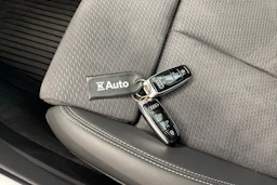 sininen Audi A6 2023 kuva 34.