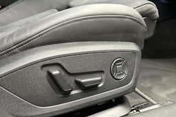 musta Audi A6 2023 kuva 16.