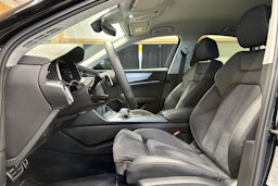 musta Audi A6 2023 kuva 18.