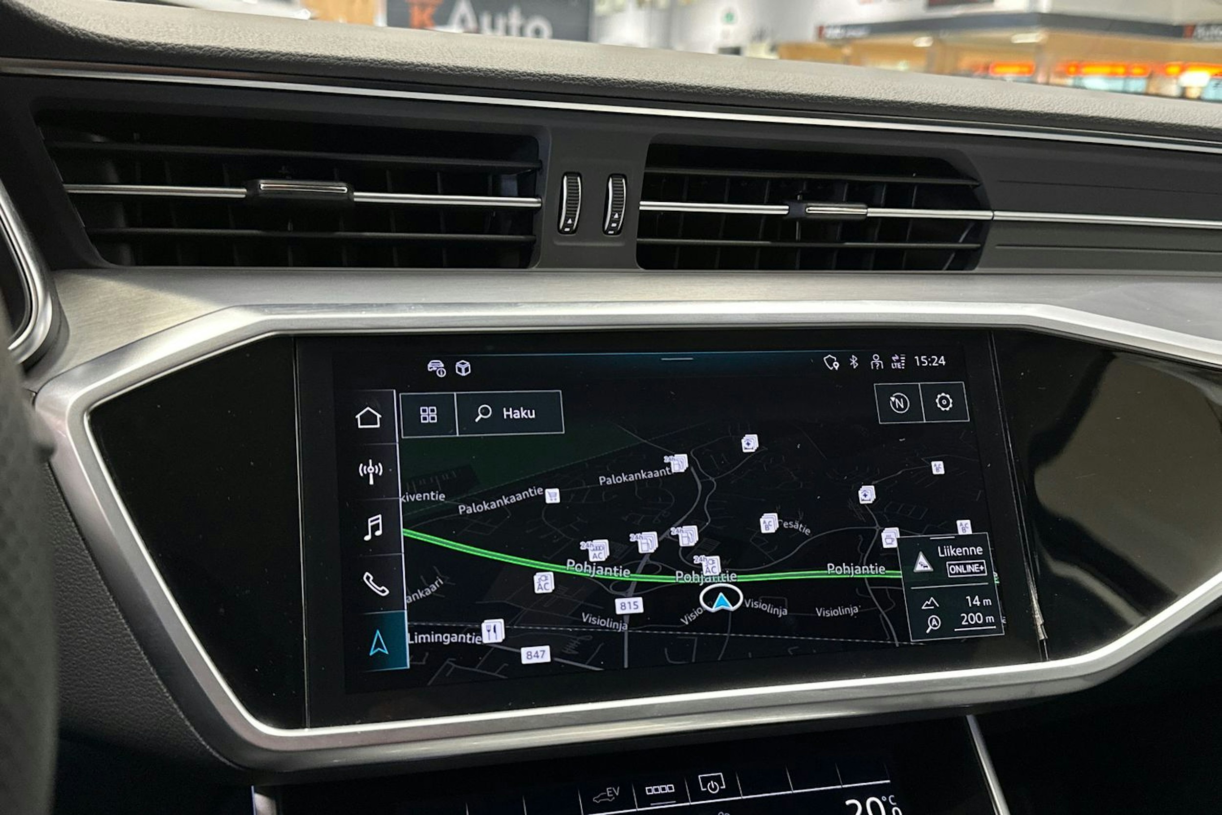 musta Audi A6 2023 kuva 22.