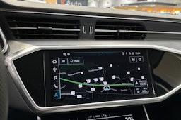 musta Audi A6 2023 kuva 22.
