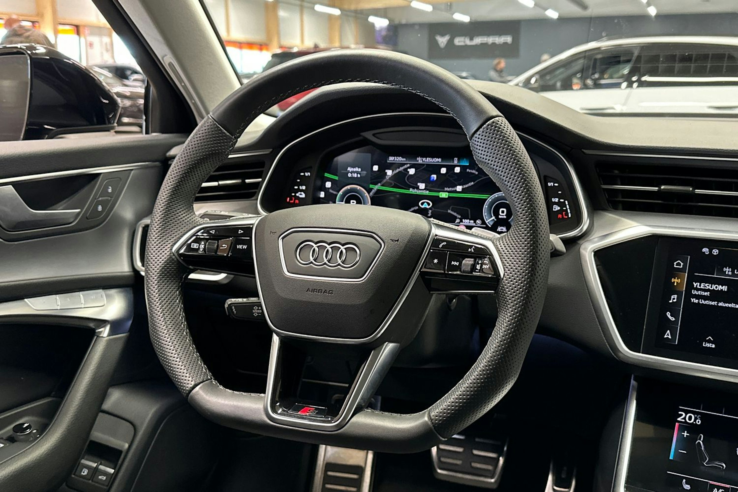 musta Audi A6 2023 kuva 28.