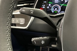 musta Audi A6 2023 kuva 30.