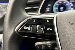 musta Audi A6 2023 kuva 22.