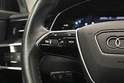 musta Audi A6 2024 kuva 21.