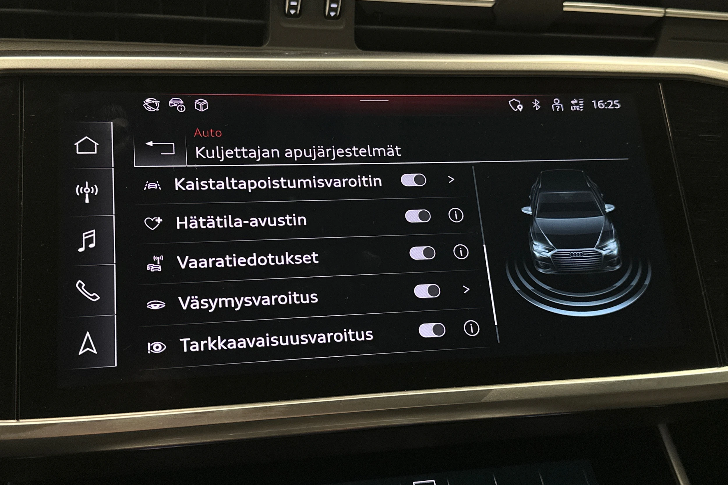 musta Audi A6 2024 kuva 29.