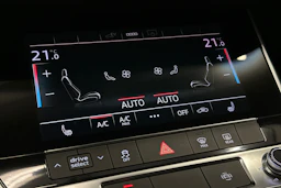 musta Audi A6 2024 kuva 30.