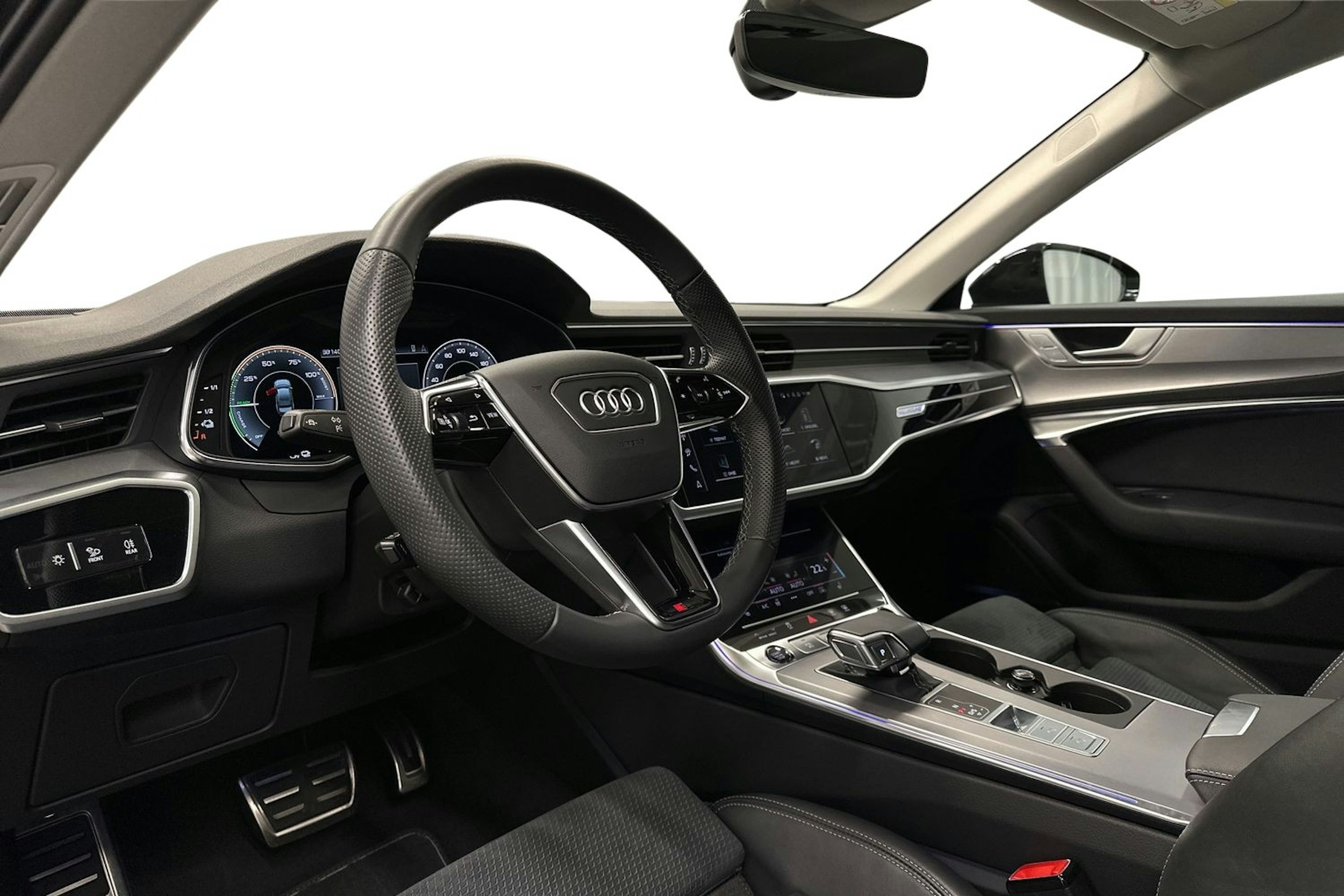 musta Audi A6 2024 kuva 7.
