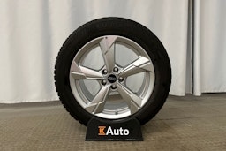 musta Audi A6 2024 kuva 13.