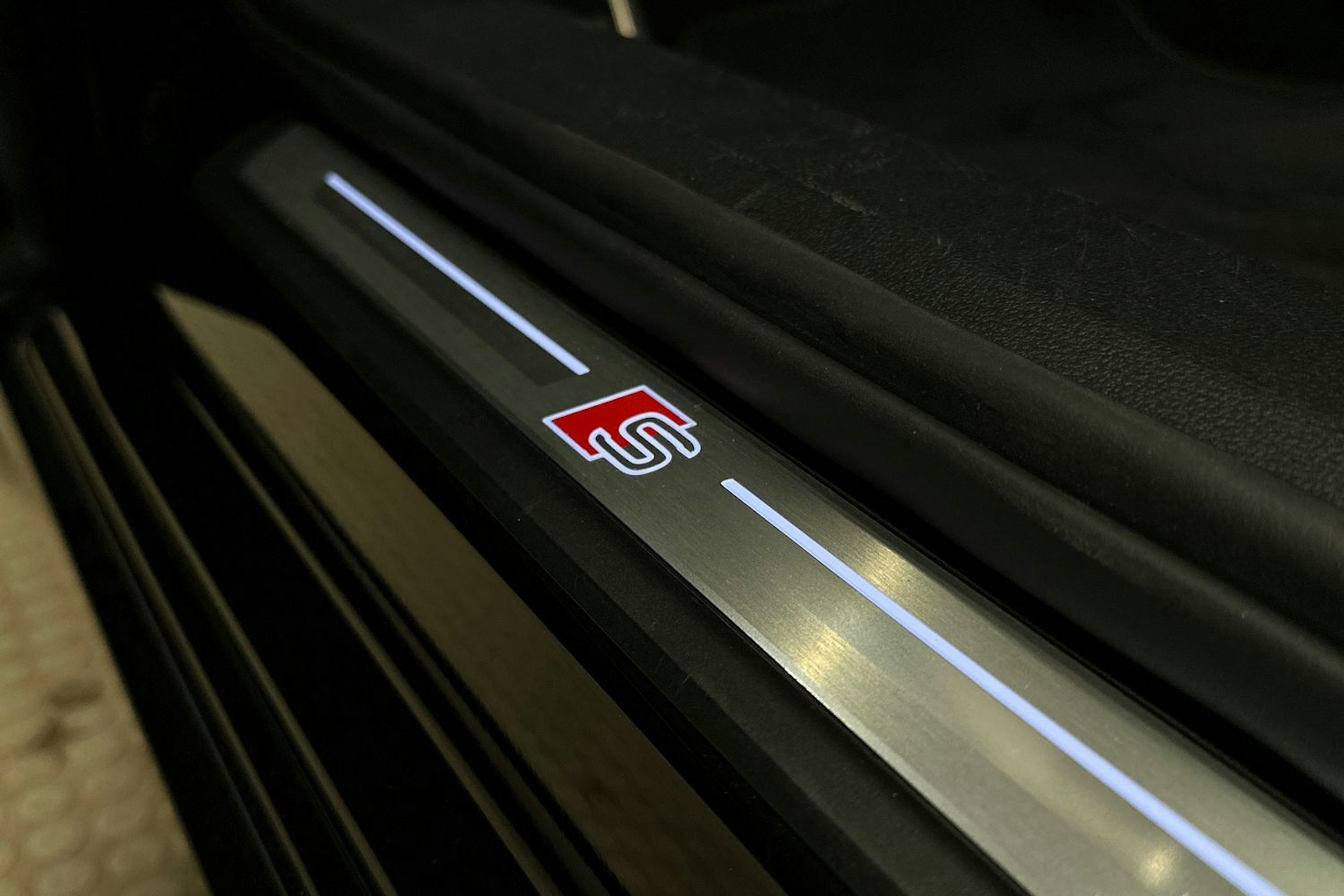 musta Audi A6 2024 kuva 42.
