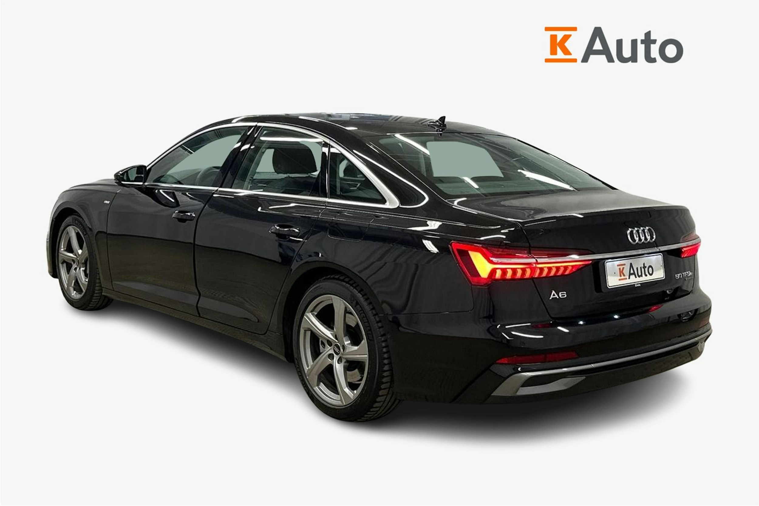 musta Audi A6 2024 kuva 2.