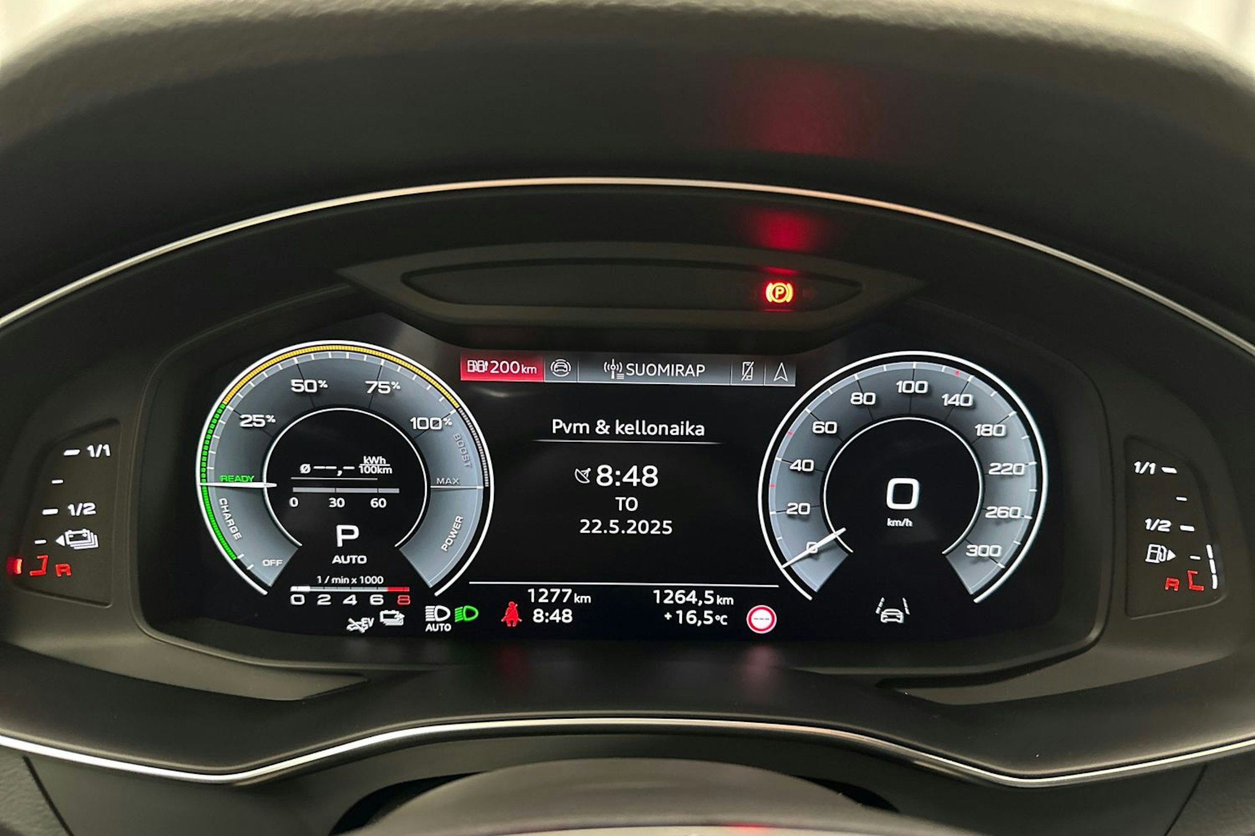 musta Audi A6 2024 kuva 17.