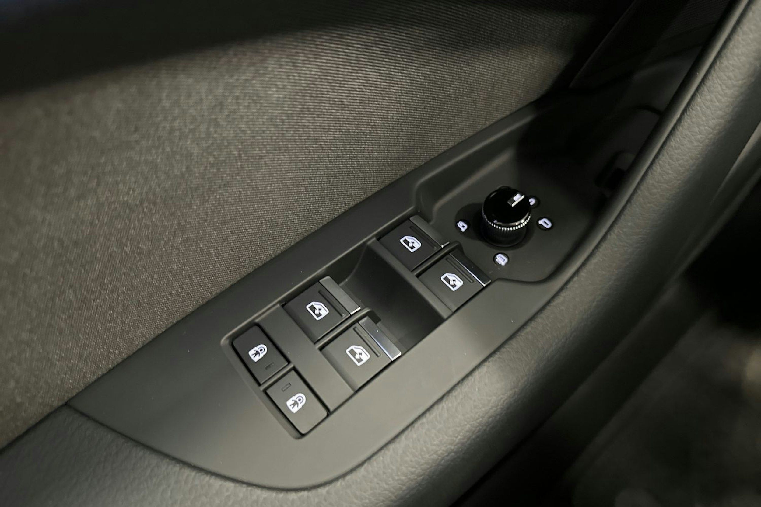 musta Audi A6 2024 kuva 18.