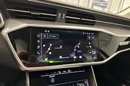musta Audi A6 2024 kuva 21.