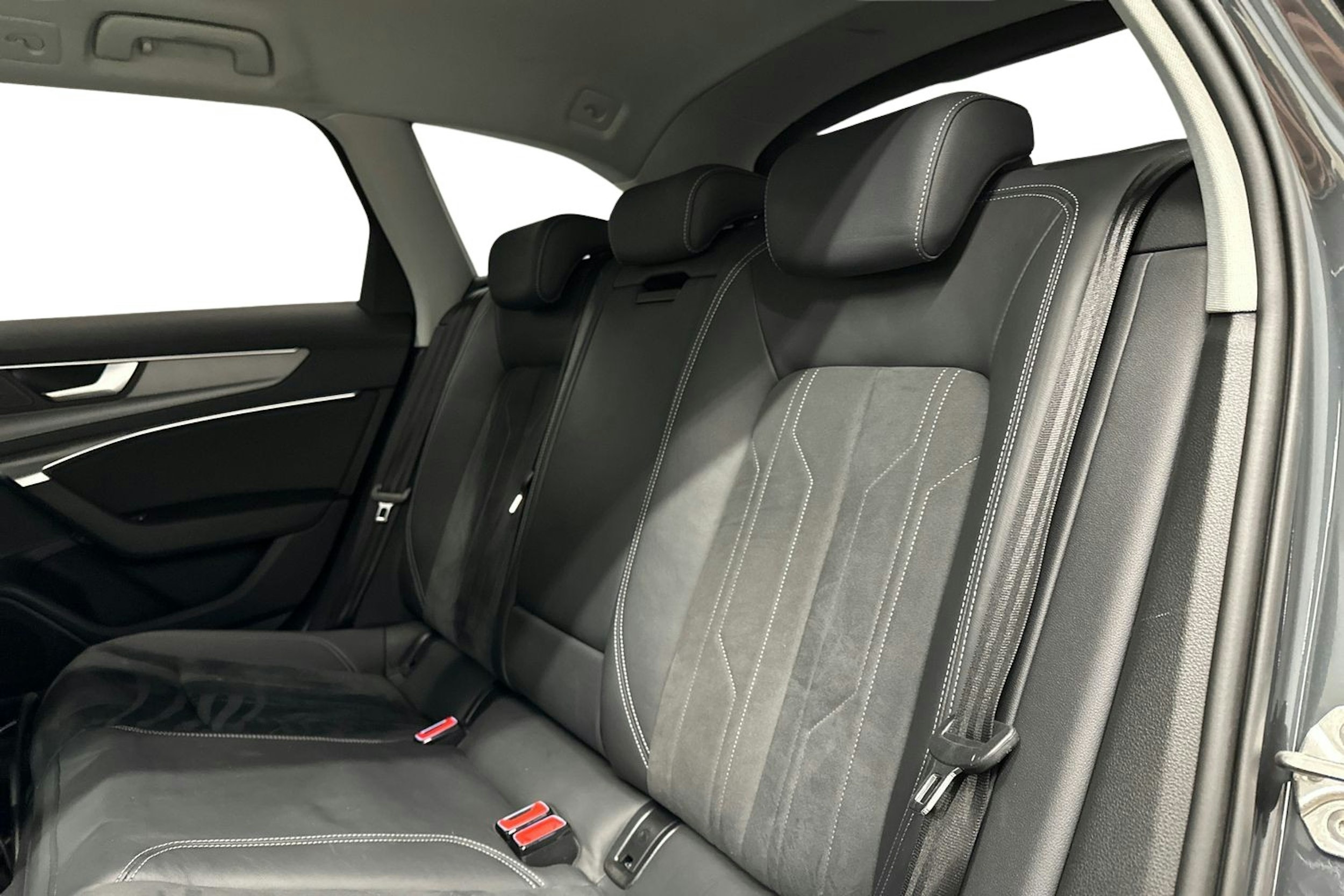 harmaa Audi A6 2024 kuva 10.