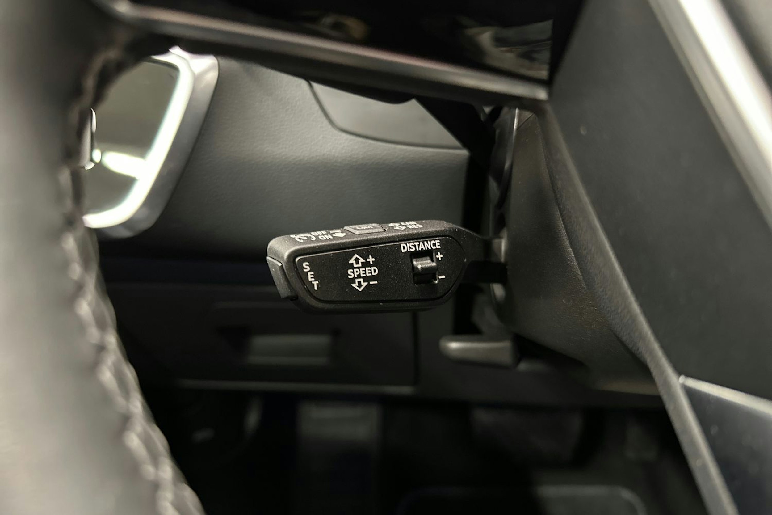 harmaa Audi A6 2024 kuva 15.