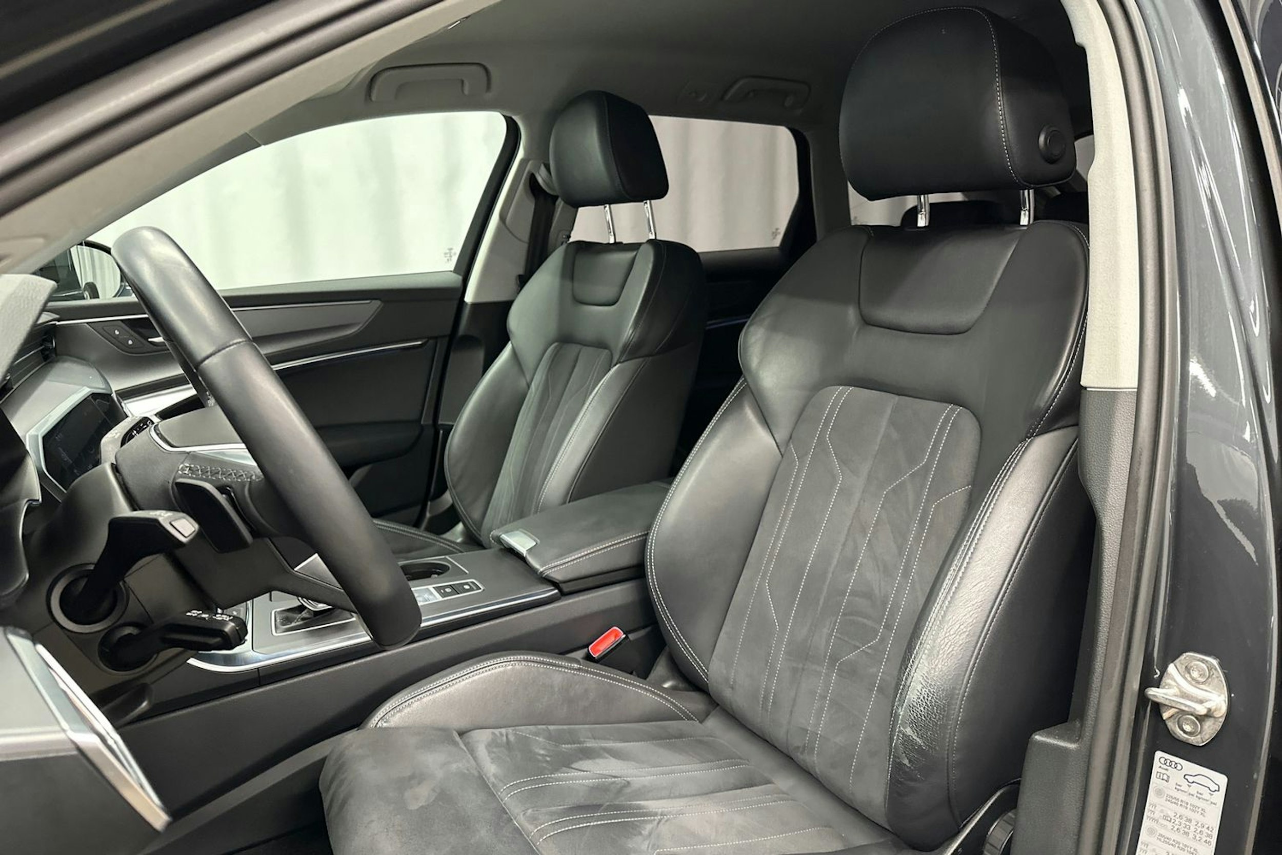 harmaa Audi A6 2024 kuva 30.