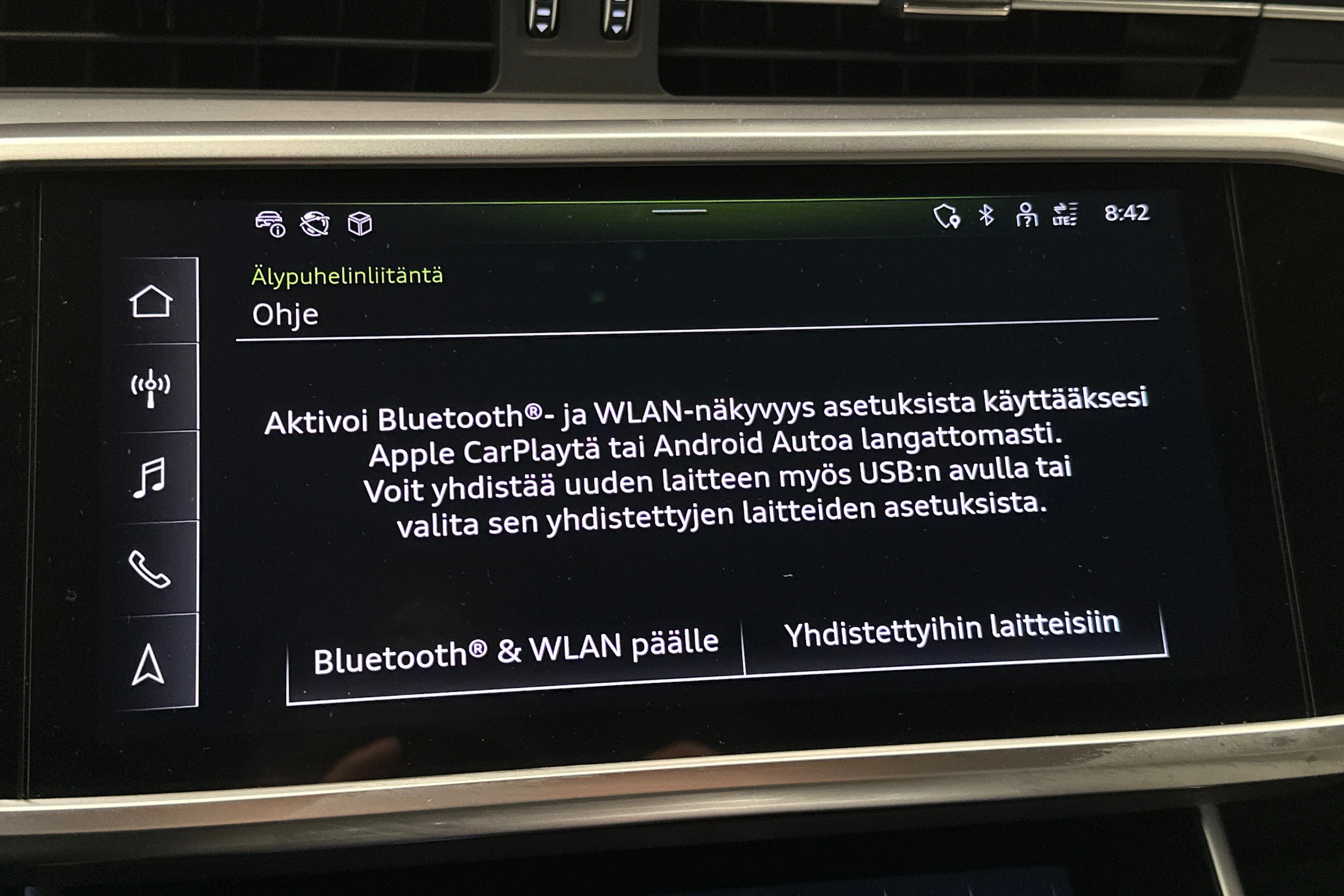 sininen Audi A6 2024 kuva 22.