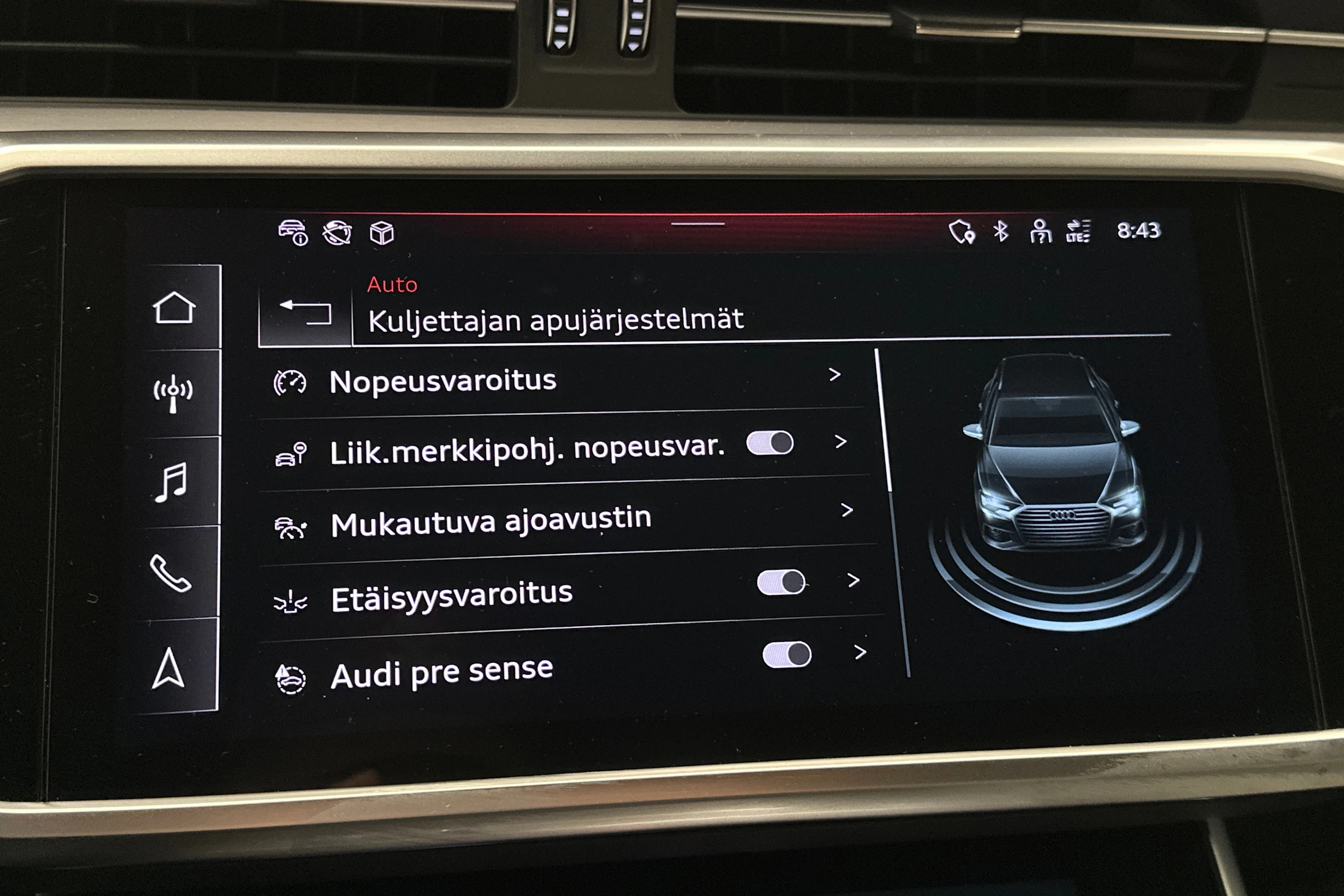 sininen Audi A6 2024 kuva 24.