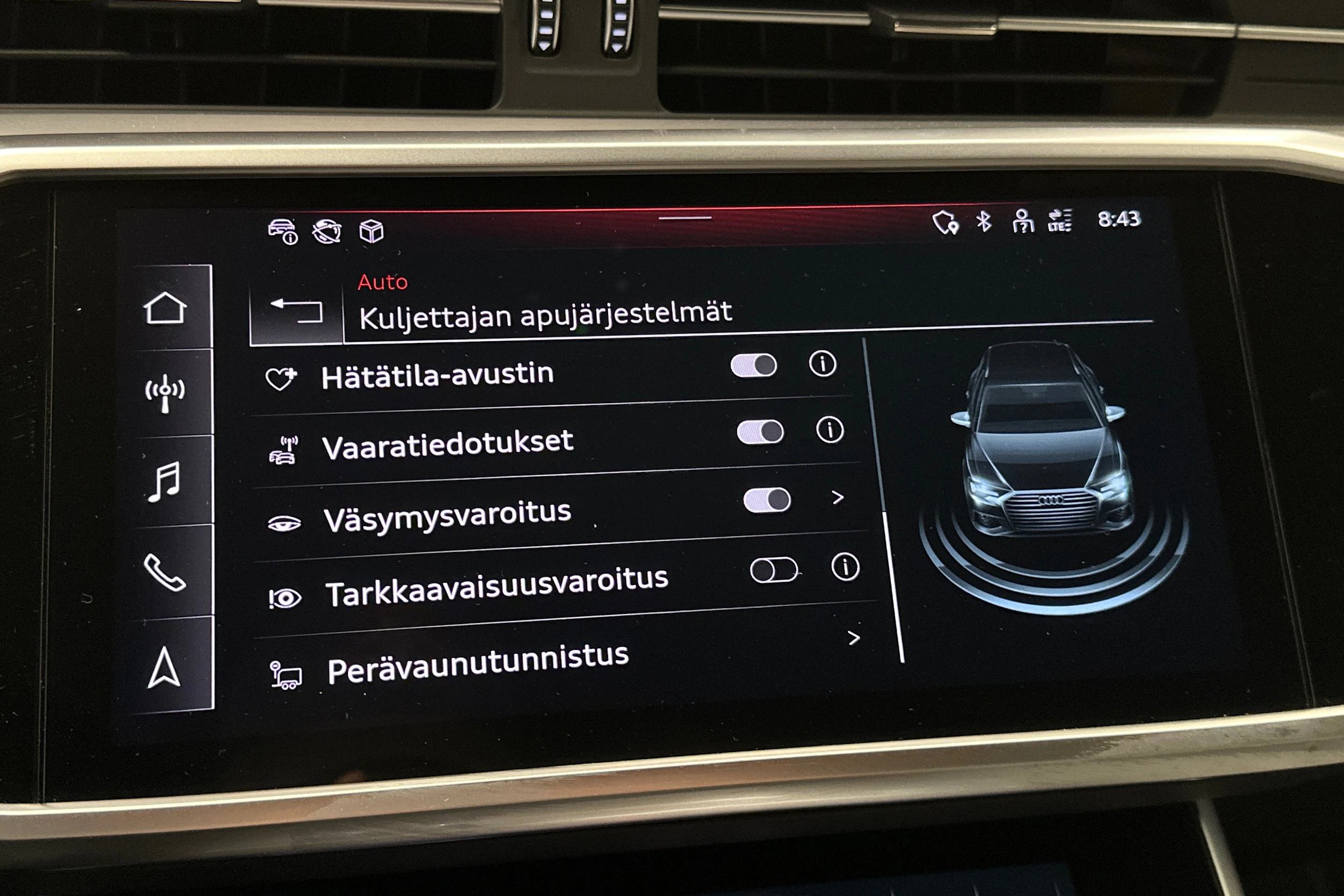 sininen Audi A6 2024 kuva 26.