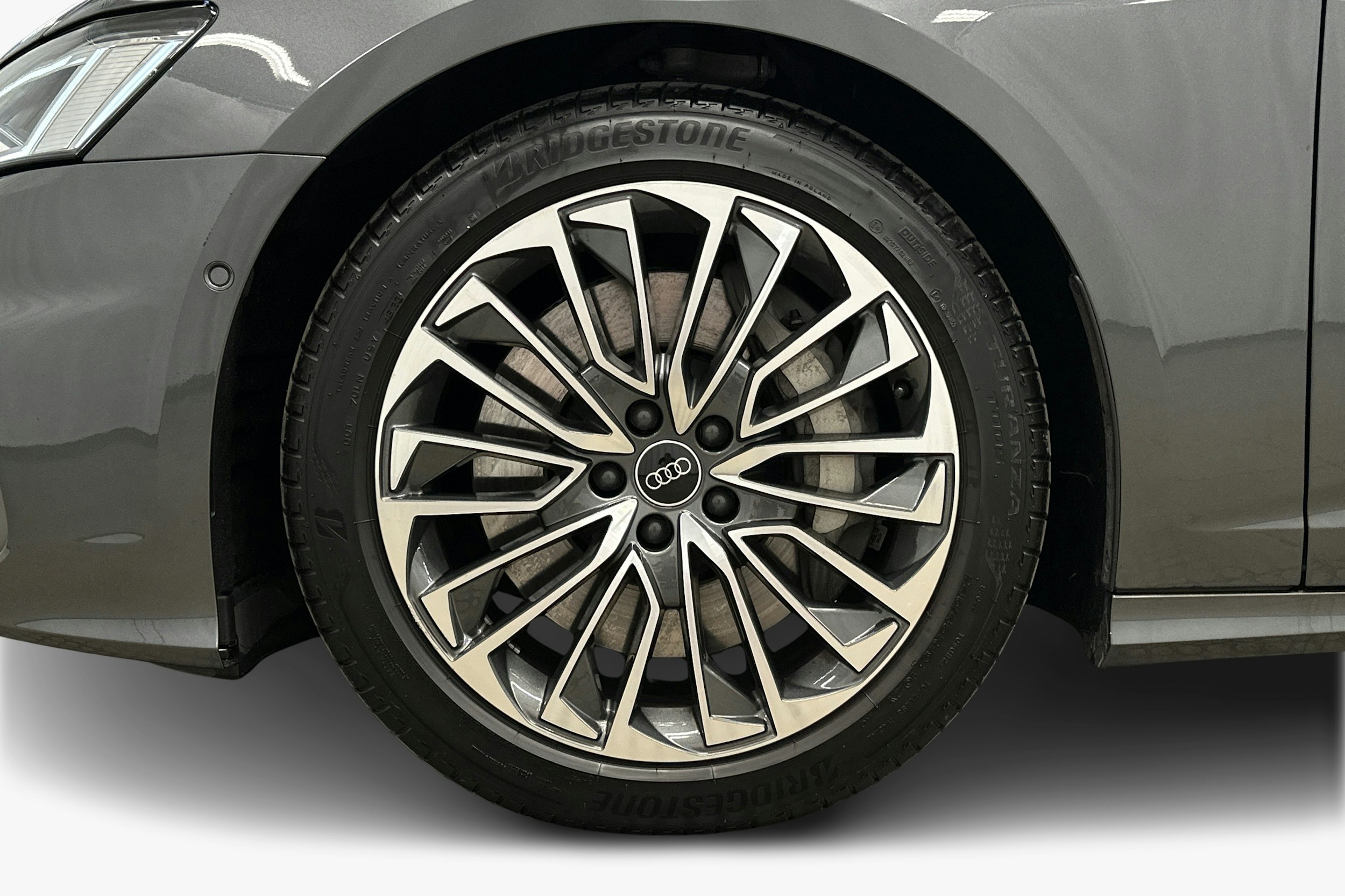 harmaa Audi A6 2024 kuva 11.