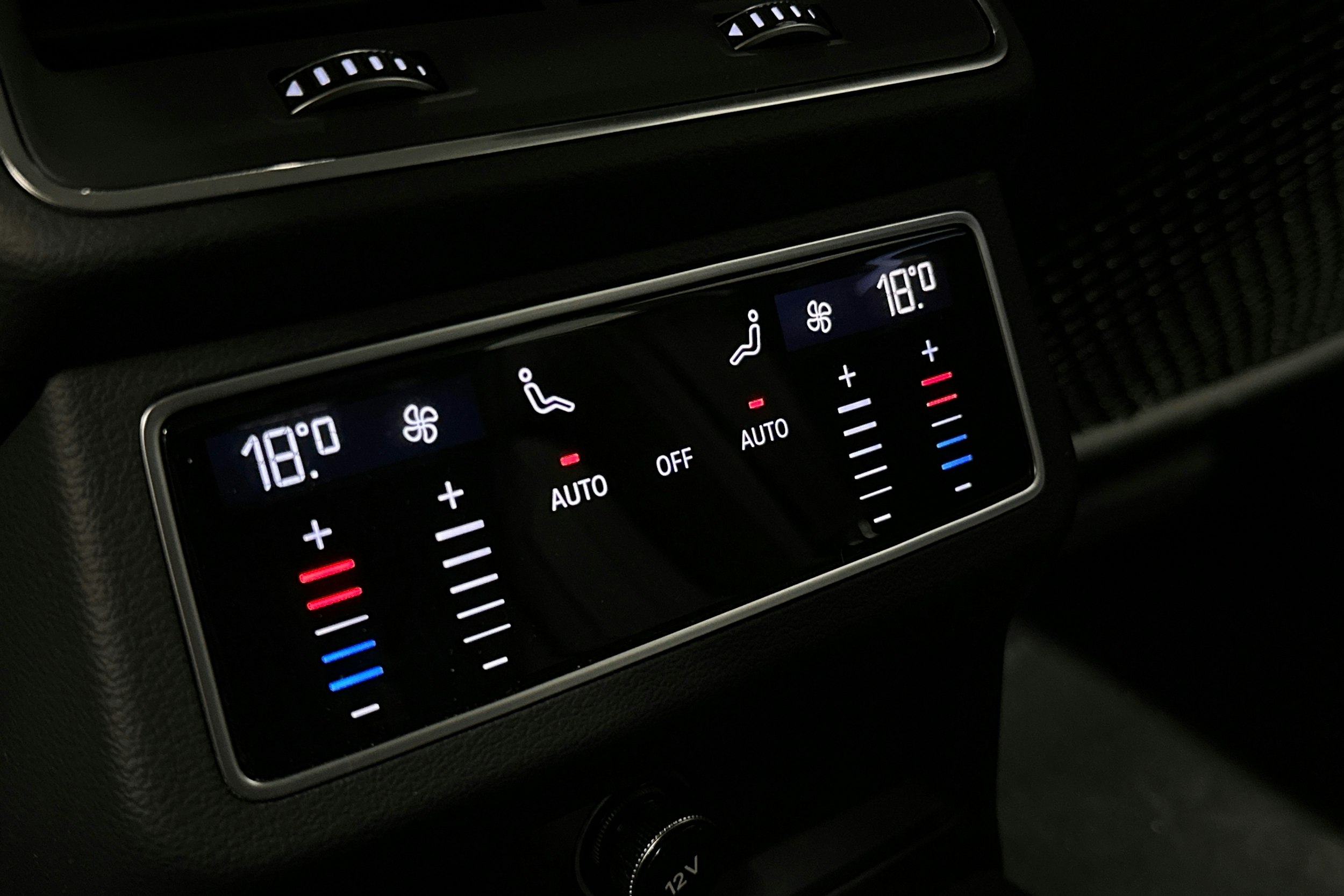 harmaa Audi A6 2024 kuva 15.
