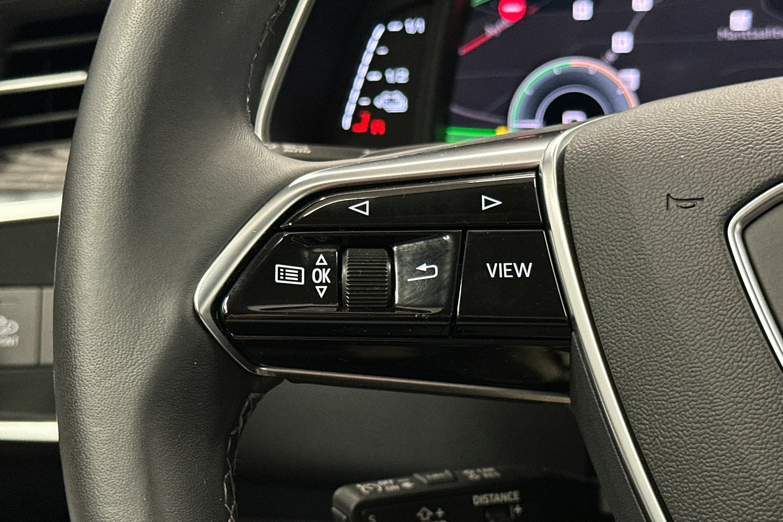 harmaa Audi A6 2024 kuva 18.