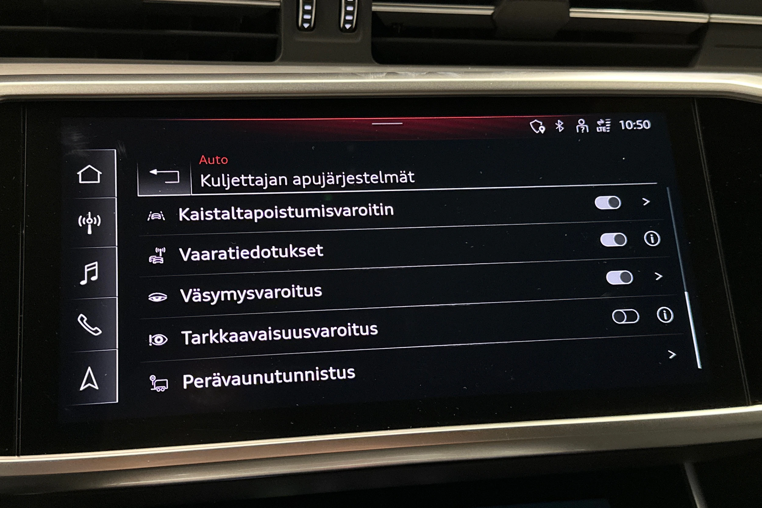 musta Audi A6 2024 kuva 26.