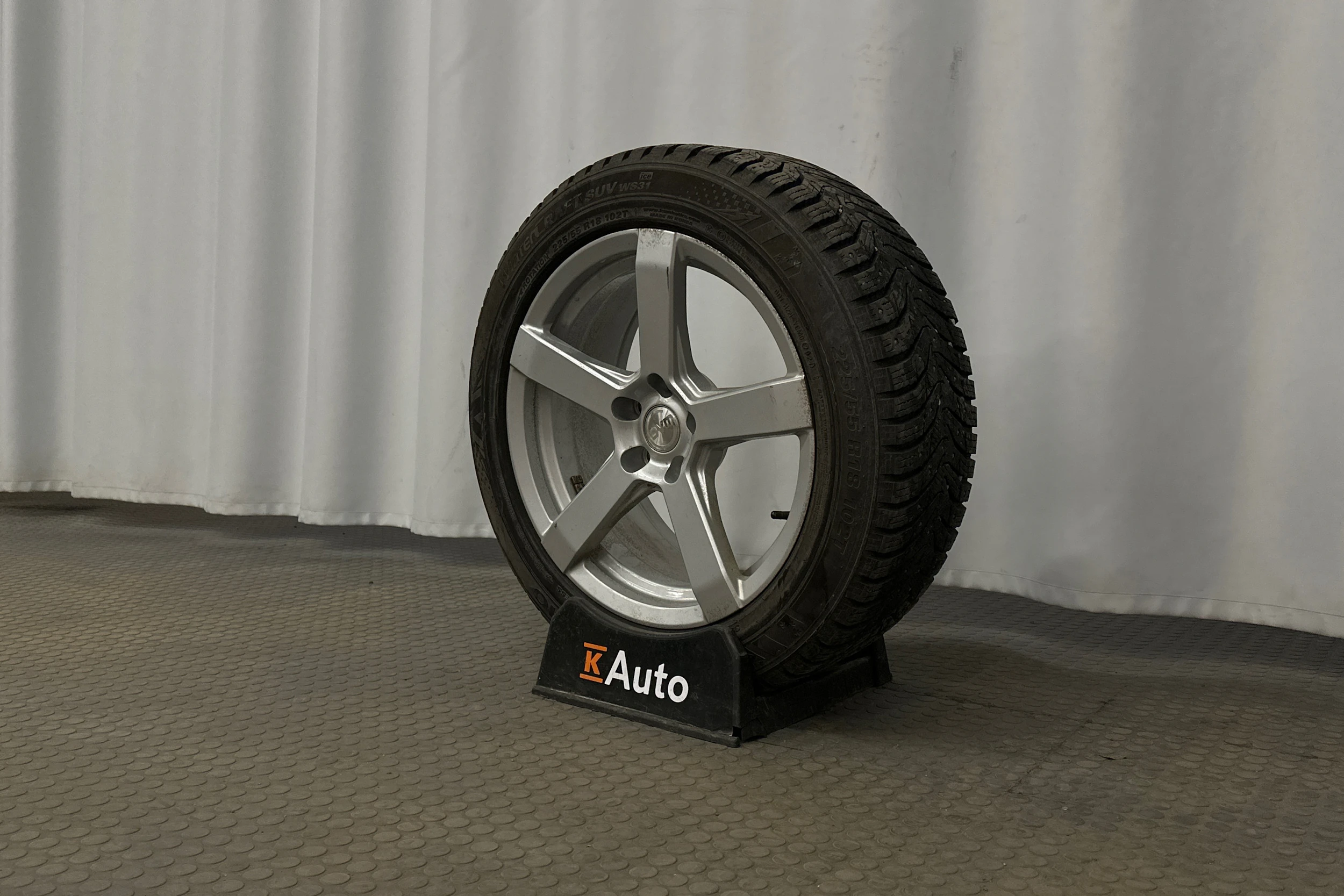 valkoinen Audi A6 2024 kuva 10.