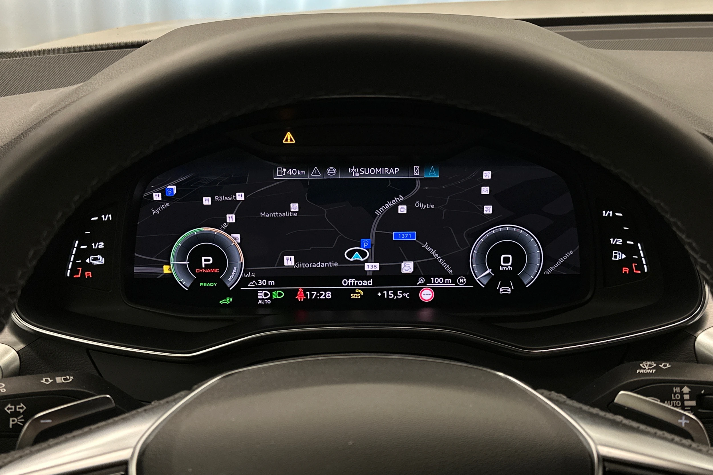 valkoinen Audi A6 2024 kuva 13.